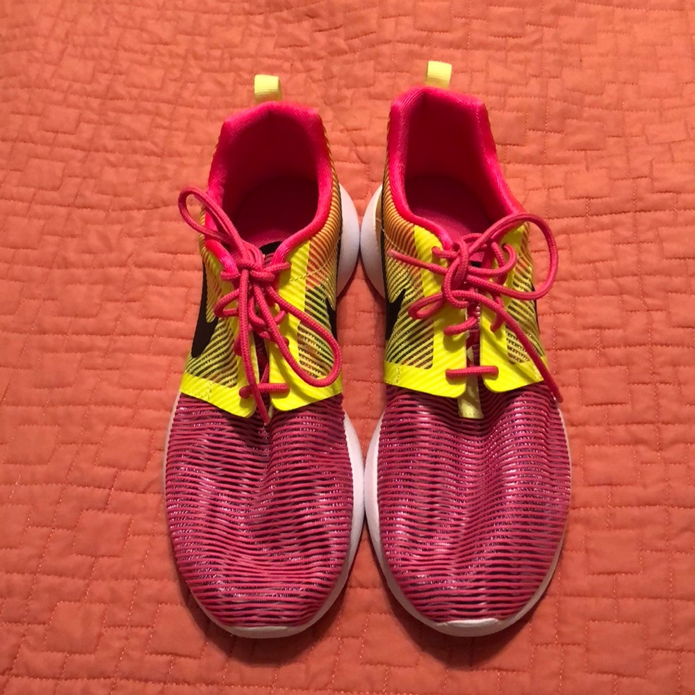 Nike Roshe /Woman’s Size 7